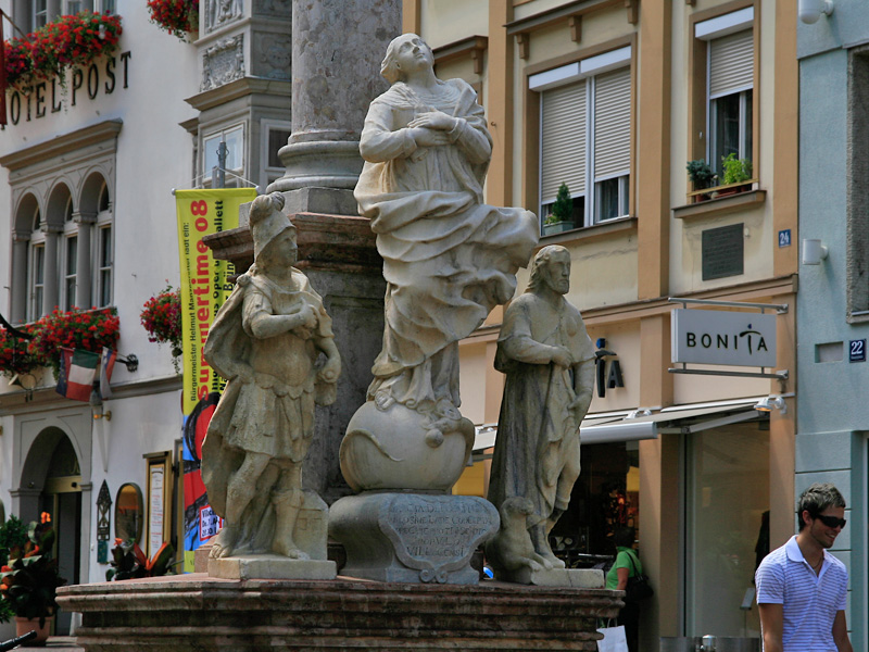 Pestsäule am Hauptplatz in Villach